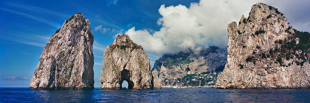 Approach to Capri